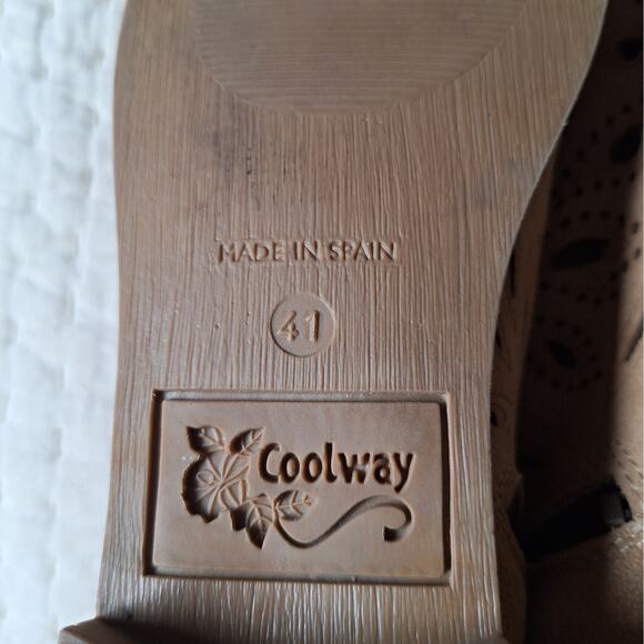 Coolway Tan Nelia Perforated Leather Side Zip Peep Toe Shoes Size 41/US 10 - Picture 4 of 5